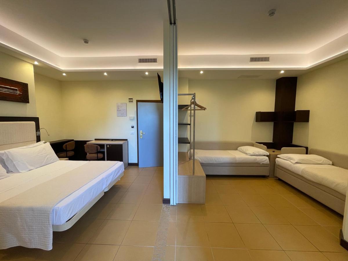 Hotel City Rimini Exterior photo