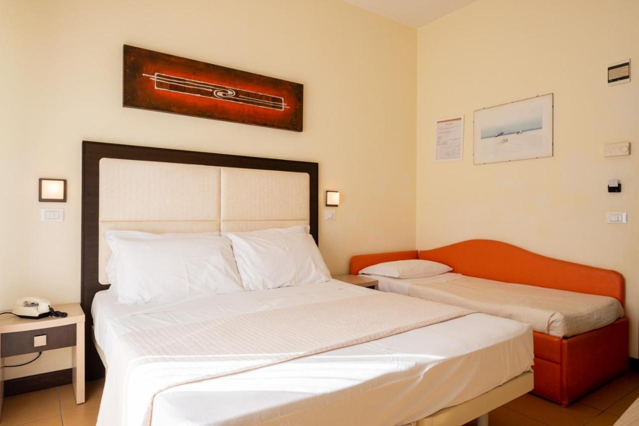 Hotel City Rimini Exterior photo