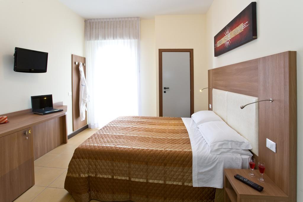 Hotel City Rimini Exterior photo